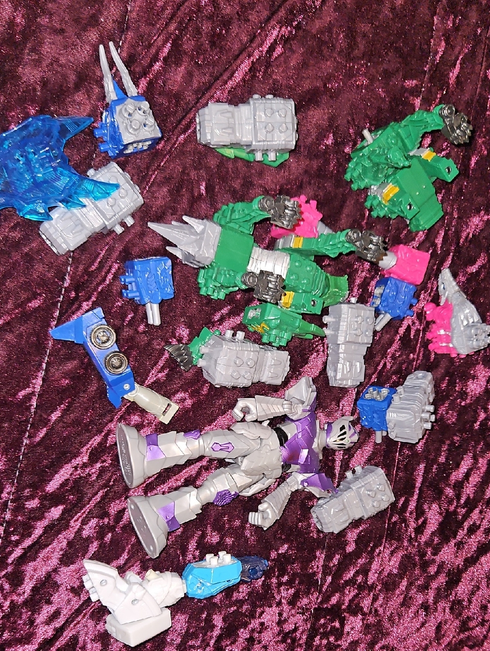 Transforming Power RANGERS Playset - Purple, Green, Blue Action Figures